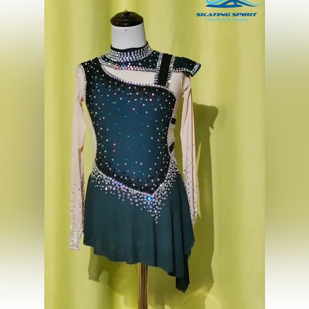 Figure Skating Dress Adult XS/S Green Long Sleeve